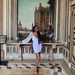 Meet your Posher, Jennifer